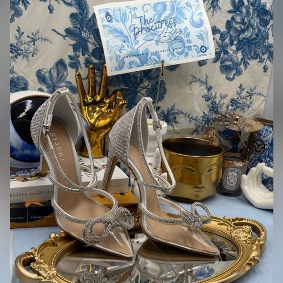 🆕 GIANNI BINI 🧿 NWOB Ezlynn Rhinestone Embellished Bow Vinyl Heel, Sz 7.5M - Picture 16 of 16